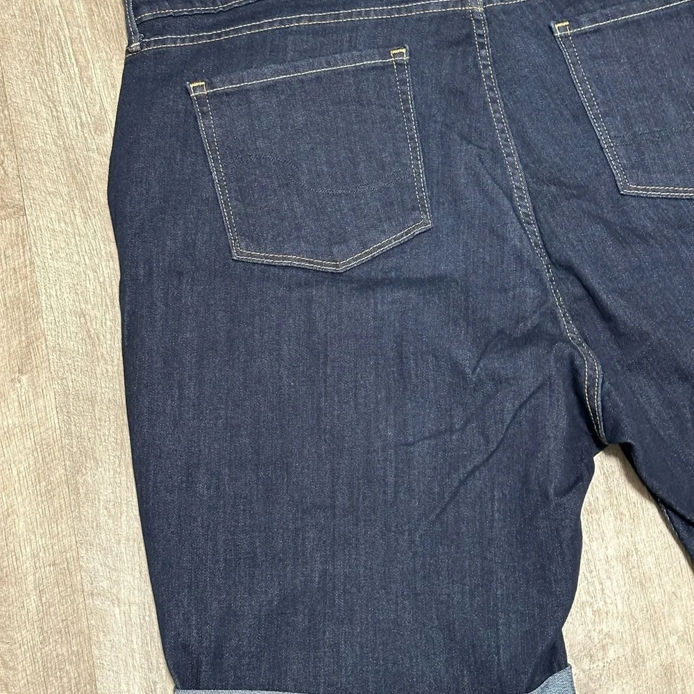 Women’s Levi’s 22 W36 XXL Navy Blue Denim Jeans Shorts Bermuda Rolled Stretch